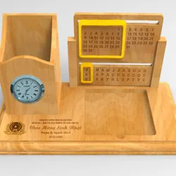 Lịch gỗ để bàn ấn tượng 003