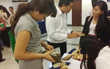 Đồ lưu niệm bằng gỗ tphcm