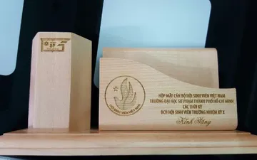 Quà Tặng bằng gỗ ý nghĩa dành cho Đại Hội