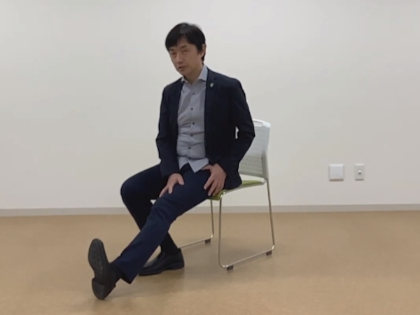 Bài Tập Giảm Đau Lưng Với Ghế! Kéo Dãn Để Cải Thiện Tình Trạng Giảm Đau Đầu Gối Bài Tập Giảm Đau Lưng Với Ghế! Kéo Dãn Để Cải Thiện Tình Trạng Giảm Đau Đầu Gối