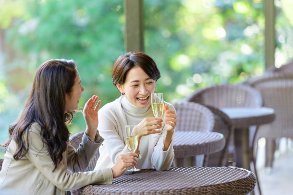 Tiếng Cười - Liều Thuốc Tự Nhiên Cho Sức Khỏe Tinh Thần Và Thể Chất Tiếng Cười - Liều Thuốc Tự Nhiên Cho Sức Khỏe Tinh Thần Và Thể Chất