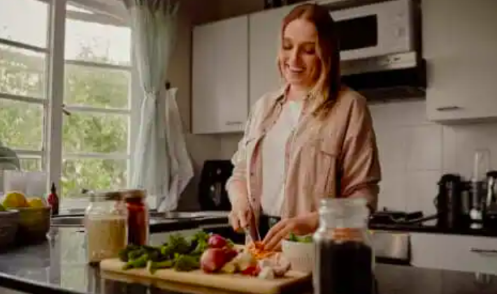 Bằng cách kết thúc bữa tối sớm, bạn có thể ngăn ngừa bệnh tiểu đường và béo phì. Bằng cách kết thúc bữa tối sớm, bạn có thể ngăn ngừa bệnh tiểu đường và béo phì.