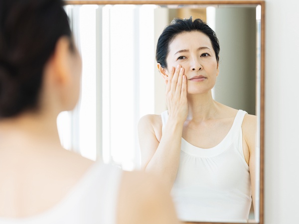 Cách Làm Sáng Da Bị Vàng: Nguyên Nhân Và Phương Pháp Tự Kiểm Tra Cách Làm Sáng Da Bị Vàng: Nguyên Nhân Và Phương Pháp Tự Kiểm Tra