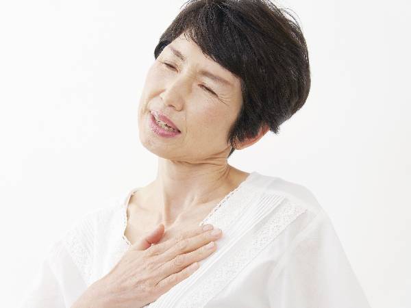 Cách Xử Lý Tình Trạng Tim Đập Nhanh Liên Tục: Phương Pháp Phòng Ngừa Và Các Bệnh Lý Liên Quan Cách Xử Lý Tình Trạng Tim Đập Nhanh Liên Tục: Phương Pháp Phòng Ngừa Và Các Bệnh Lý Liên Quan