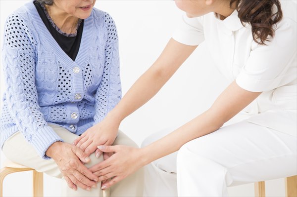 Đau Khớp Gối: Có Cần Tập Luyện, Điều Trị Hay Phẫu Thuật? Đau Khớp Gối: Có Cần Tập Luyện, Điều Trị Hay Phẫu Thuật?