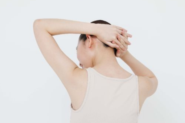 Giảm Căng Thẳng Khi Sử Dụng Điện Thoại Và Máy Tính Với Bài Tập Kéo Giãn Cổ Giảm Căng Thẳng Khi Sử Dụng Điện Thoại Và Máy Tính Với Bài Tập Kéo Giãn Cổ