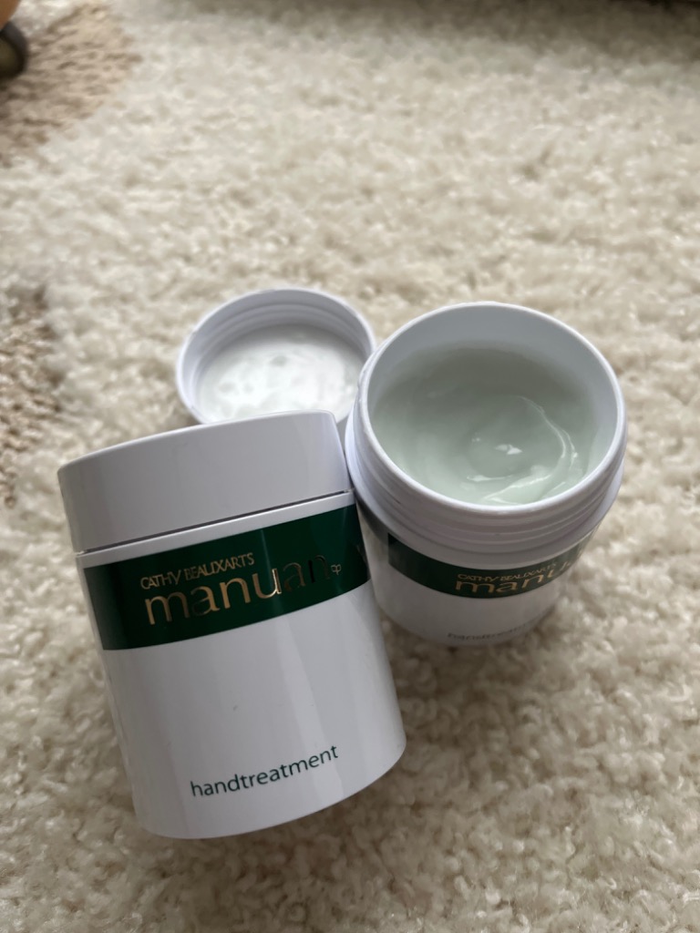 Kem Dưỡng Da Tay Manuan - Bảo Vệ và Nuôi Dưỡng Đôi Tay Khỏe Mạnh Kem Dưỡng Da Tay Manuan - Bảo Vệ và Nuôi Dưỡng Đôi Tay Khỏe Mạnh