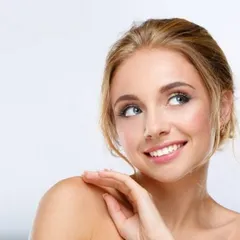 10 THÓI QUEN KHIẾN DA BẠN GIÀ ĐI