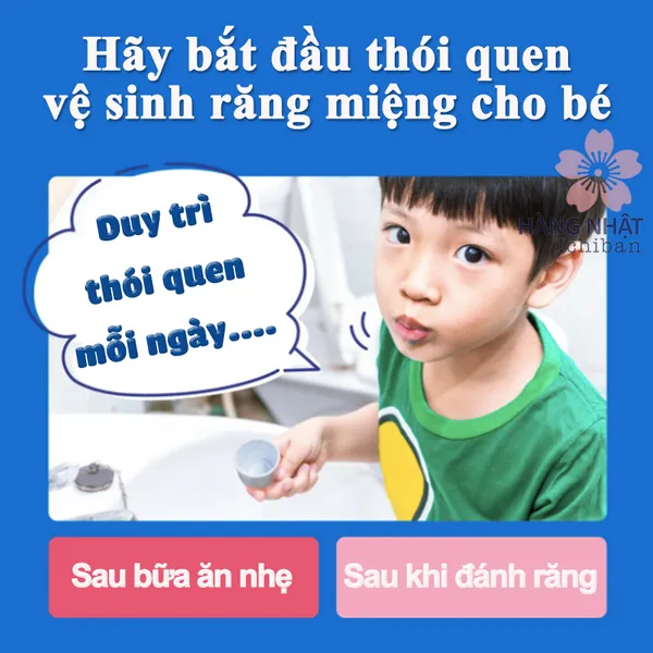 NƯỚC SÚC MIỆNG MONDAMIN HƯƠNG DÂU CHO BÉ
