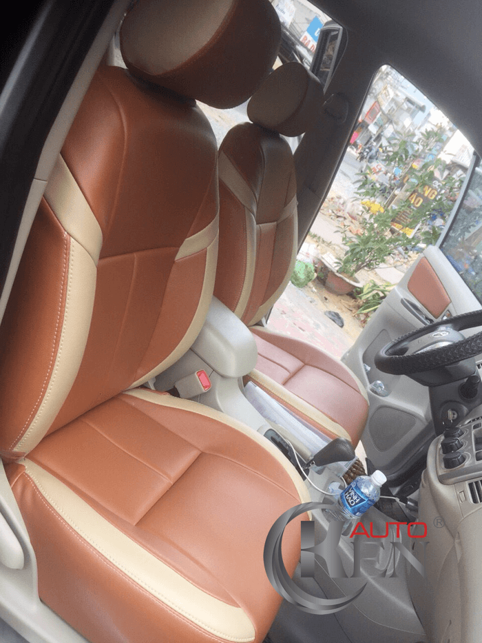 Áo bọc ghế Toyota Innova màu Nâu - Kem Áo bọc ghế Toyota Innova màu Nâu - Kem