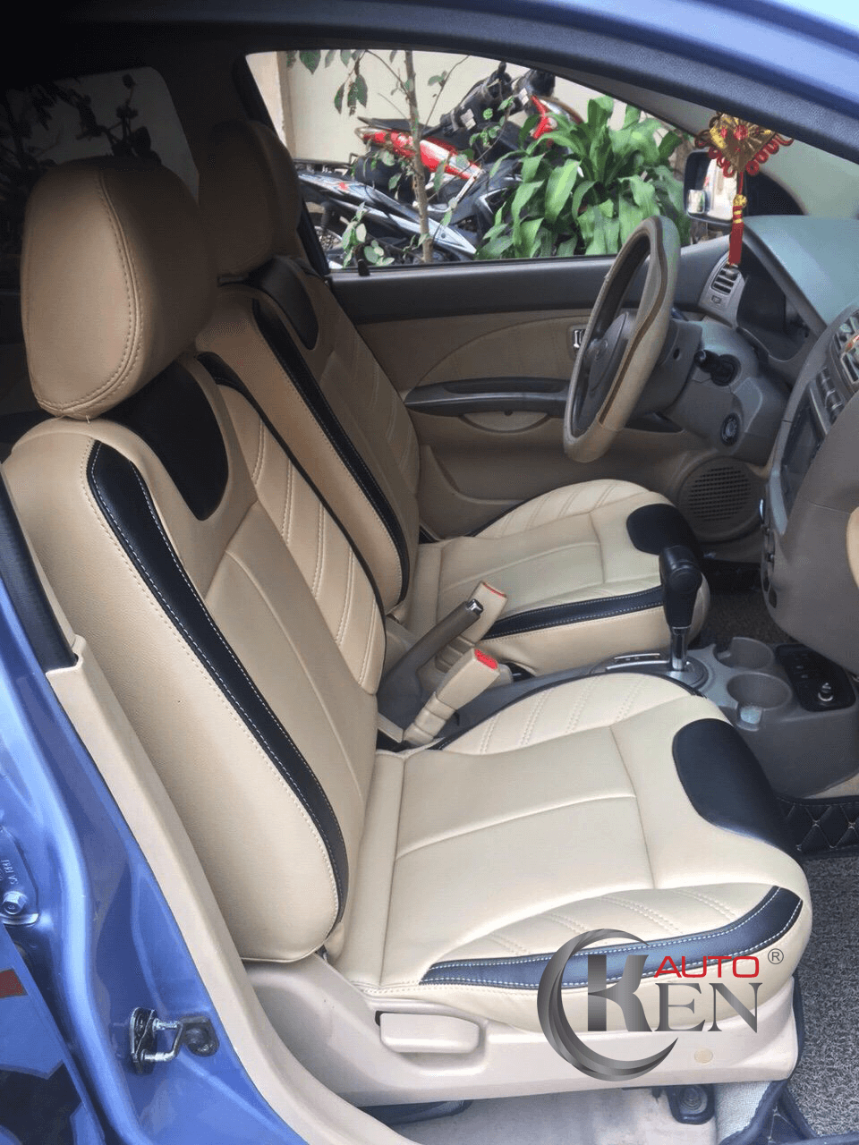Áo bọc ghế Kia Morning 2005 màu Kem phối đen Áo bọc ghế Kia Morning 2005 màu Kem phối đen