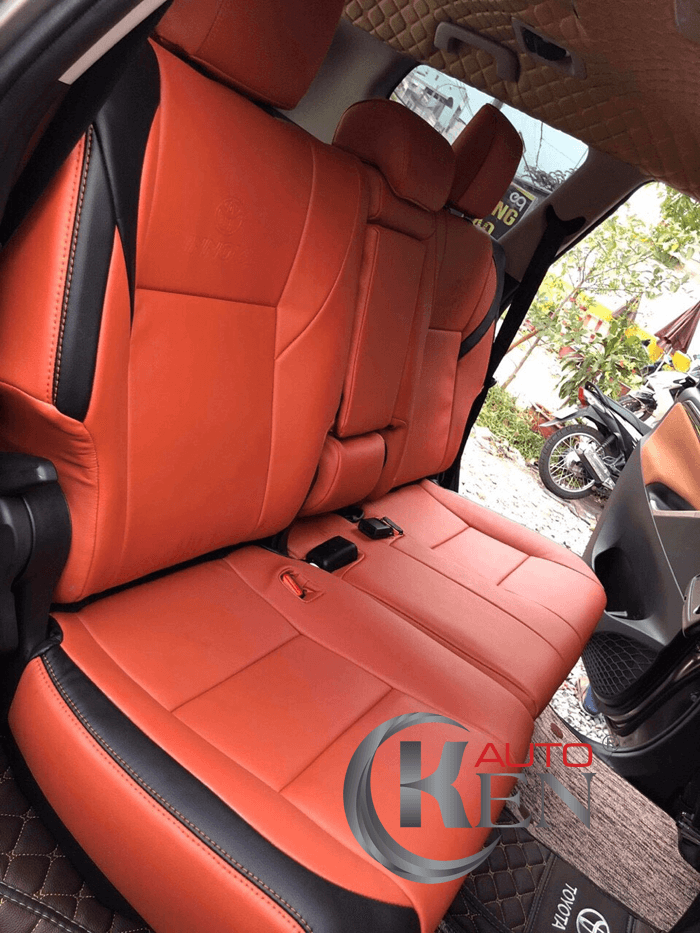 Nếu không được vệ sinh, làm sạch thường xuyên, áo ghế xe hơi của bạn sẽ nhanh chóng hư hỏng. Nếu không được vệ sinh, làm sạch thường xuyên, áo ghế xe hơi của bạn sẽ nhanh chóng hư hỏng.