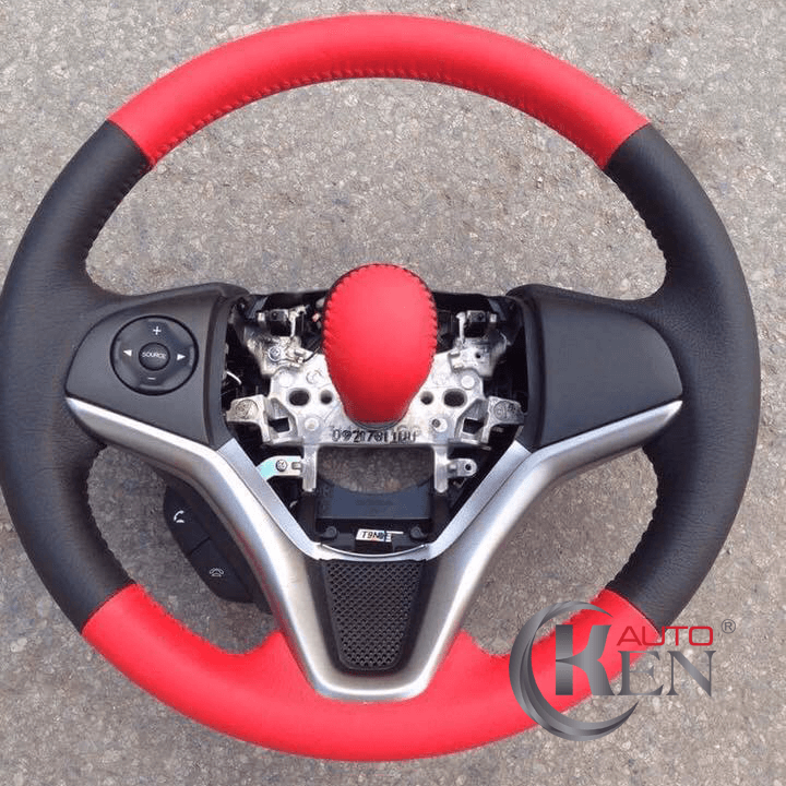 Khâu vô lăng cao cấp nên có giá thành cao hơn Khâu vô lăng cao cấp nên có giá thành cao hơn