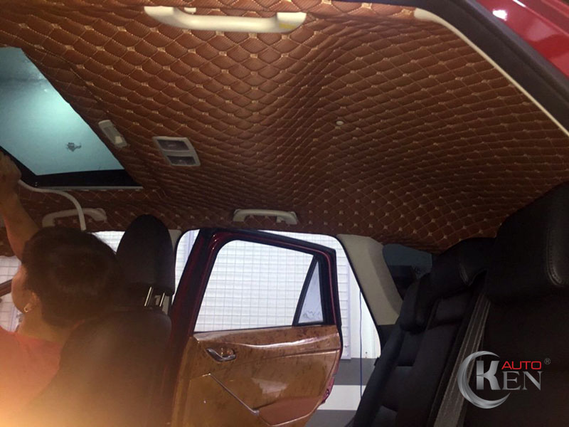 KenAuto hợp tác trực tiếp với các nhà sản xuất chất liệu da PVC, đo đạc và cắt may ngay tại xưởng. KenAuto hợp tác trực tiếp với các nhà sản xuất chất liệu da PVC, đo đạc và cắt may ngay tại xưởng.