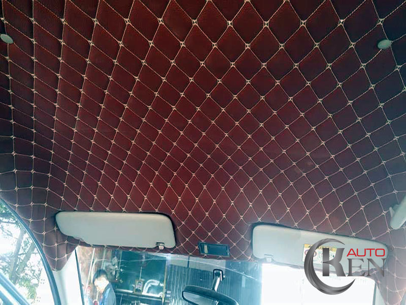 Tay nghề của thợ cũng là một trong những yếu tố ảnh hưởng đến giá bọc trần xe ô tô Tay nghề của thợ cũng là một trong những yếu tố ảnh hưởng đến giá bọc trần xe ô tô