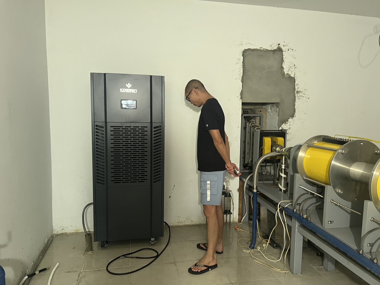 Máy hút ẩm Kosmen KM-250S còn có thể hoạt động hiệu quả trong môi trường sản xuất khắc nghiệt