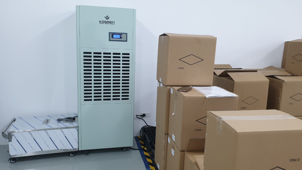 Máy hút ẩm Kosmen KM-180 thiết kế hiện đại, công suất mạnh mẽ
