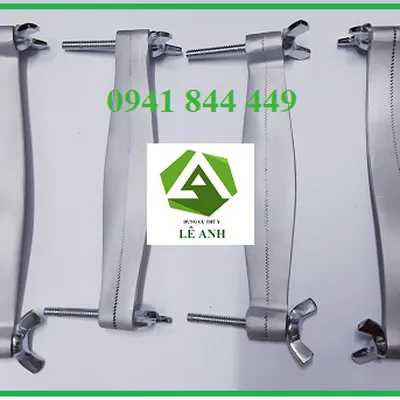 BỘ KHUÔN CẮT TAI CHÓ TIỆN DỤNG (4 KHUÔN)