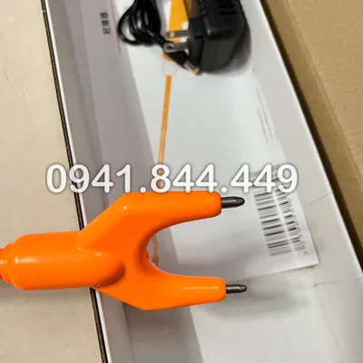 GẬY ĐUỔI LỢN, GIA SÚC, ROI ĐUỔI BẰNG ĐIỆN CHỐNG NƯỚC, DUNG LƯỢNG PIN CAO TIỆN DỤNG 