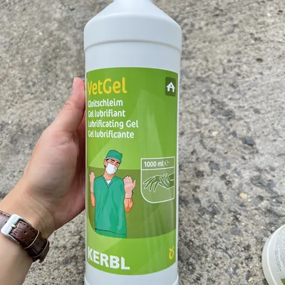 GEL BÔI TRƠN VETGEL (ĐỨC) - CHUYÊN DÙNG TRONG THÚ Y 1000ML
