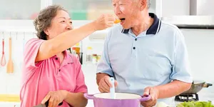 NGƯỜI ĂN CHAY CÓ THỂ DÙNG ĐÔNG TRÙNG HẠ THẢO HAY KHÔNG ?