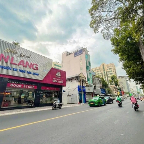 Bán nhà 40 - 42 Nguyễn Thị Minh Khai, Phường Sài Gòn, Quận 1