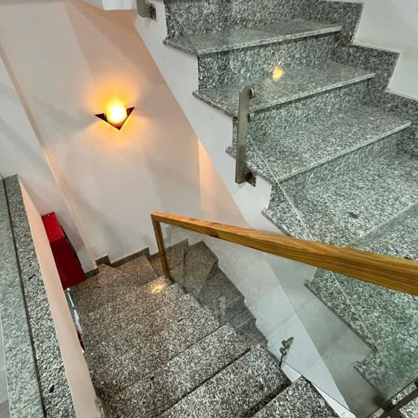 Bán tòa nhà 541 Lạc Long Quân, Phường 10, Quận Tân Bình