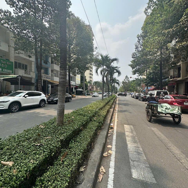 Bán nhà 31 Nguyễn Quý Đức, P. An Phú, Quận 2 