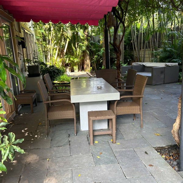 Bán biệt thự 146E9 Nguyễn Văn Hưởng, Thảo Điền, Quận 2