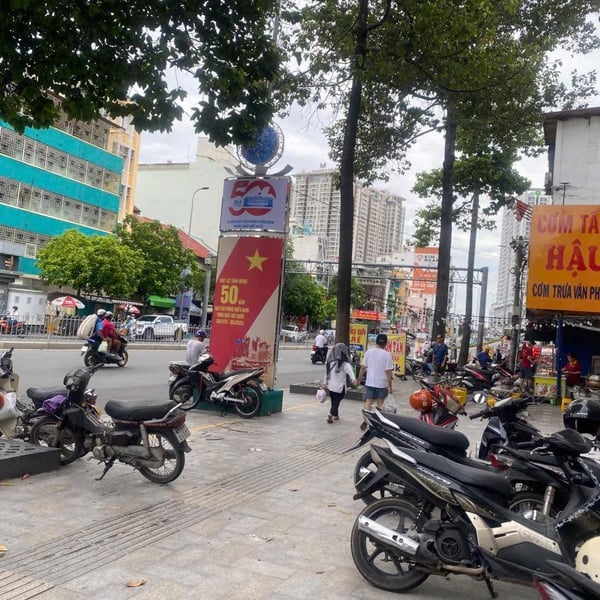 Bán nhà 45 Nguyễn Thái Học, P. Cầu Ông Lãnh, Quận 1