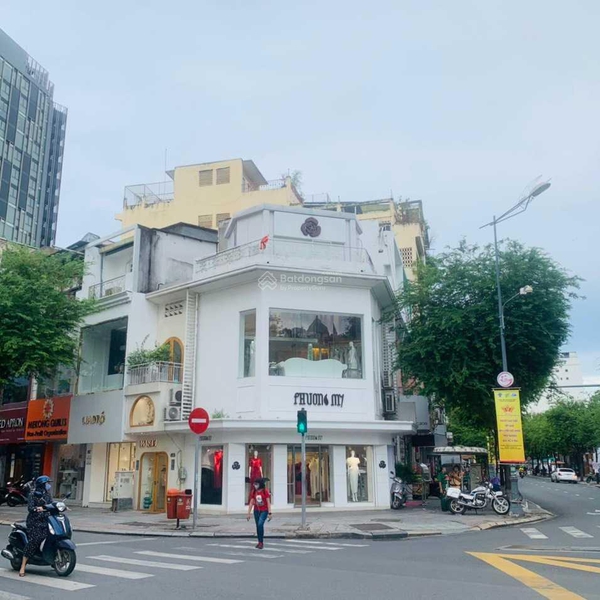 Bán nhà 83 - 85 đường Lê Thánh Tôn & đường Pasteur, Phường Bến Nghé, Quận 1