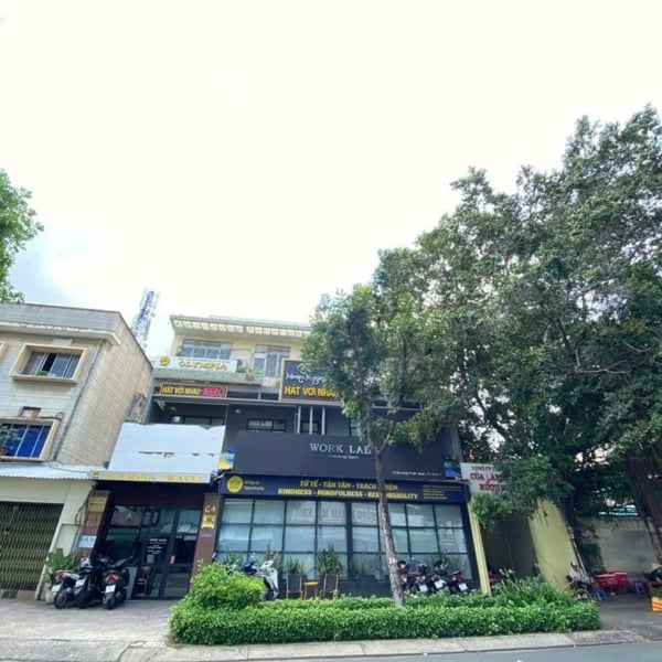 Cho thuê nhà 64 Bà Huyện Thanh Quan, P. Xuân Hoà, Quận 3