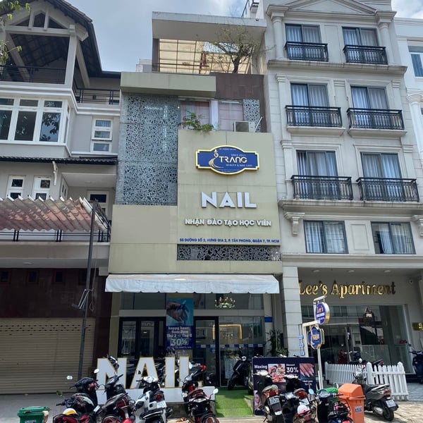 Nhà 6 tầng Phú Mỹ Hưng đường số 2, Dt: 6m x 18,5m