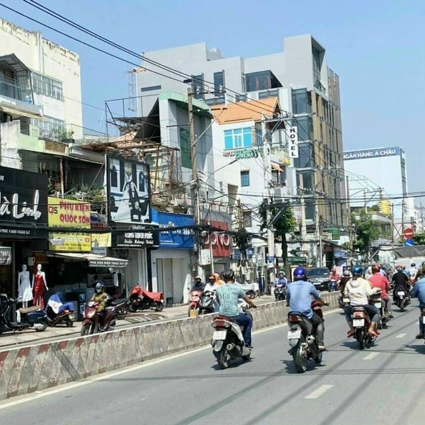 Bán nhà 3T mt huỳnh tấn phát , bình thuận 4.5m x20m