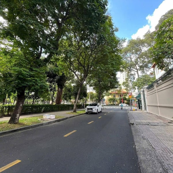 Bán biệt thự 7 Tú Xương, P. Xuân Hoà, Quận 3