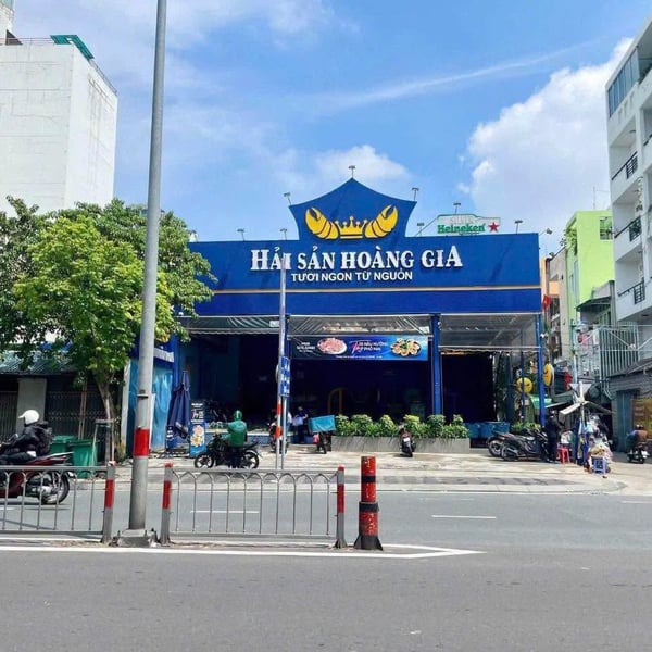 Bán nhà mặt tiền 608 đường 3 Tháng 2, P. Hòa Hưng, Quận 10