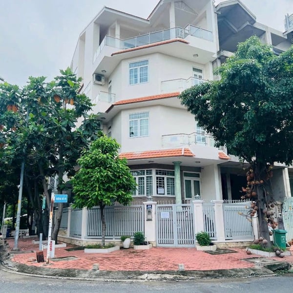 Bán nhà 46 đường số 20, KDC Him Lam, P. Tân Hưng, Quận 7