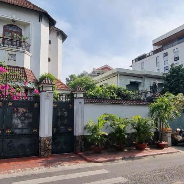 Bán biệt thự 12A Lê Ngô Cát, P. Xuân Hoà, Quận 3
