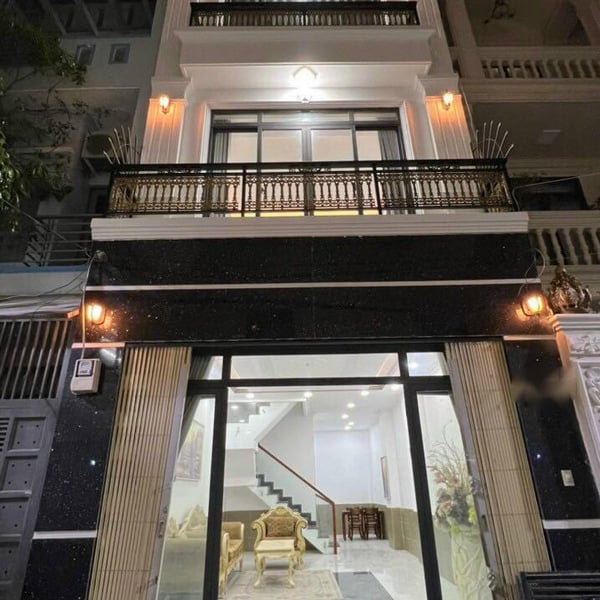 Nhà 4 tầng hẻm 1333 Huỳnh Tấn Phát  4,5m x 12m