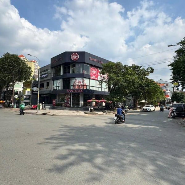 Bán tòa nhà 40 Song Hành, Phường An Phú, Tp.Thủ Đức