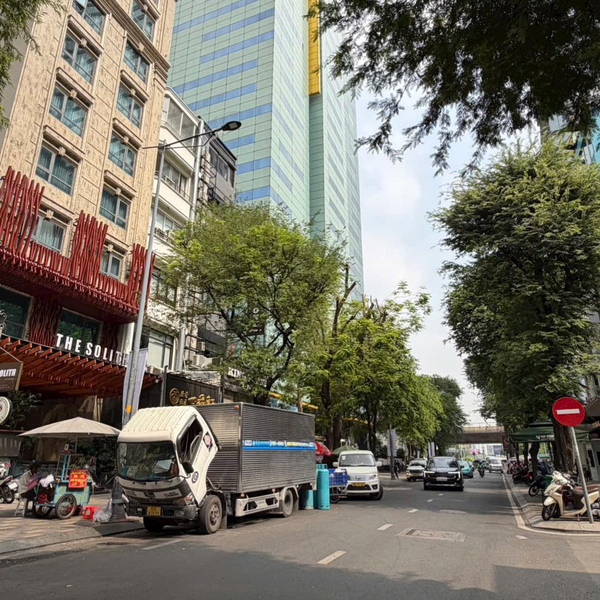 Bán toà nhà 9 Lê Thánh Tôn, Phường Sài Gòn, Quận 1