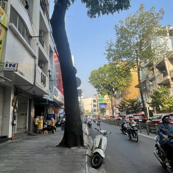 Bán nhà 257 đường Trần Quang Khải, Phường Tân Định, Quận 1