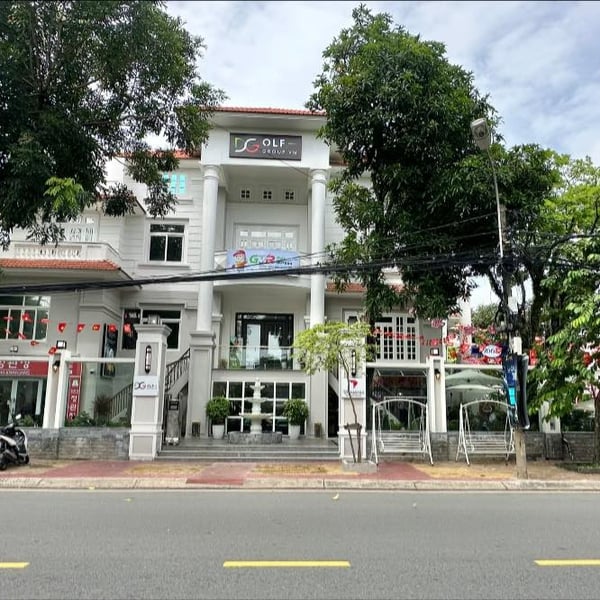 Bán biệt thự 113 Nguyễn Văn Hưởng, P. Thảo Điền, Quận 2