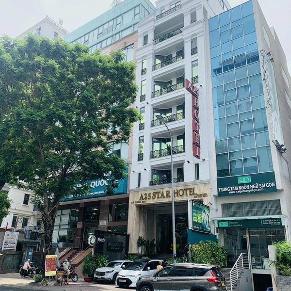 Bán khách sạn 4 - 6 Trương Định, P. Xuân Hoà, Quận 3