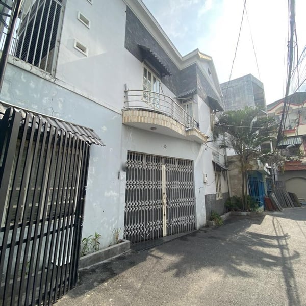 Nhà hẻm xe hơi 1041 trần xuân soạn 12.5m x 6.45m