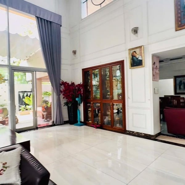 Bán nhà 1073/88 CMT8, P. Tân Sơn Nhất, Quận Tân Bình 