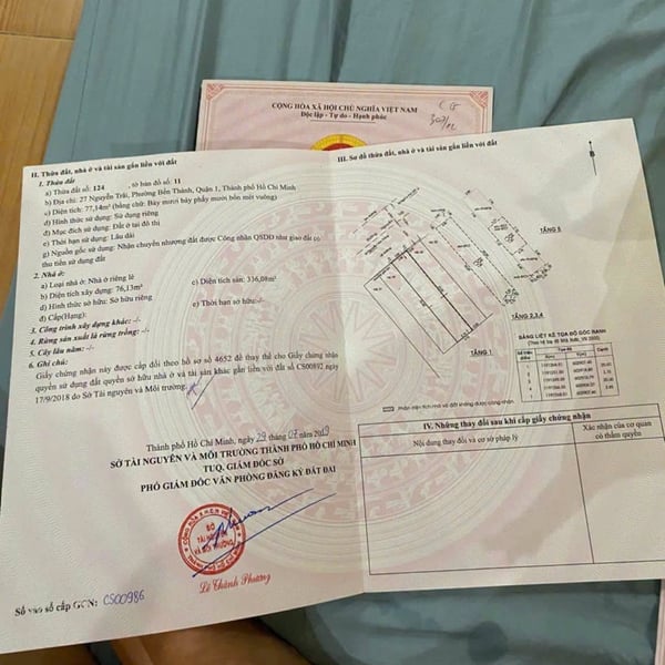 Bán nhà mặt tiền  27 - 29 Nguyễn Trãi, Phường Bến Thành, Quận 1