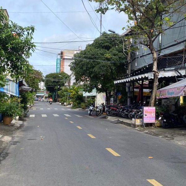 Nhà 2 tầng đường 37 Tân Quy 4m x 20,3m