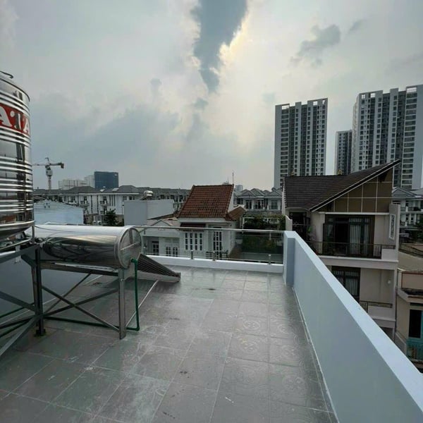 Nhà 4 tầng hẻm 1422 Huỳnh Tấn Phát Quận 7 nhà mới 