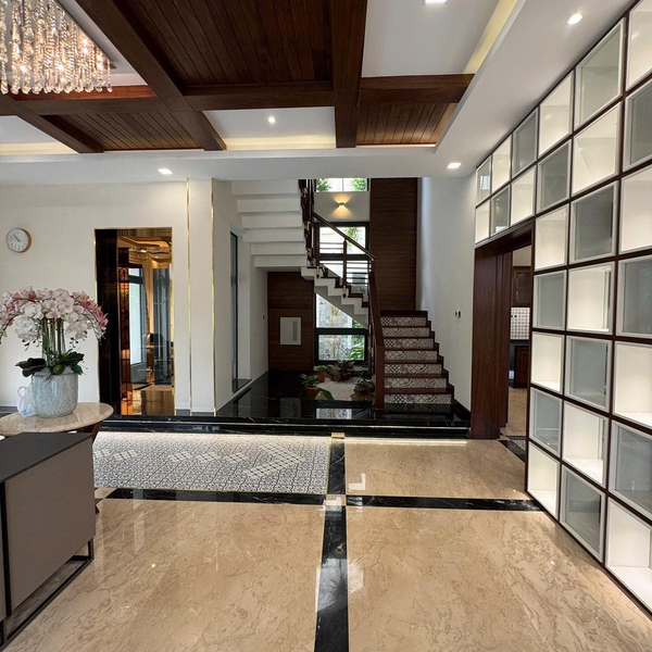 Bán biệt thự Sadeco Ven Sông Tân Phong, số 8 Đường số 17, Phường Tân Hưng, TP.HCM